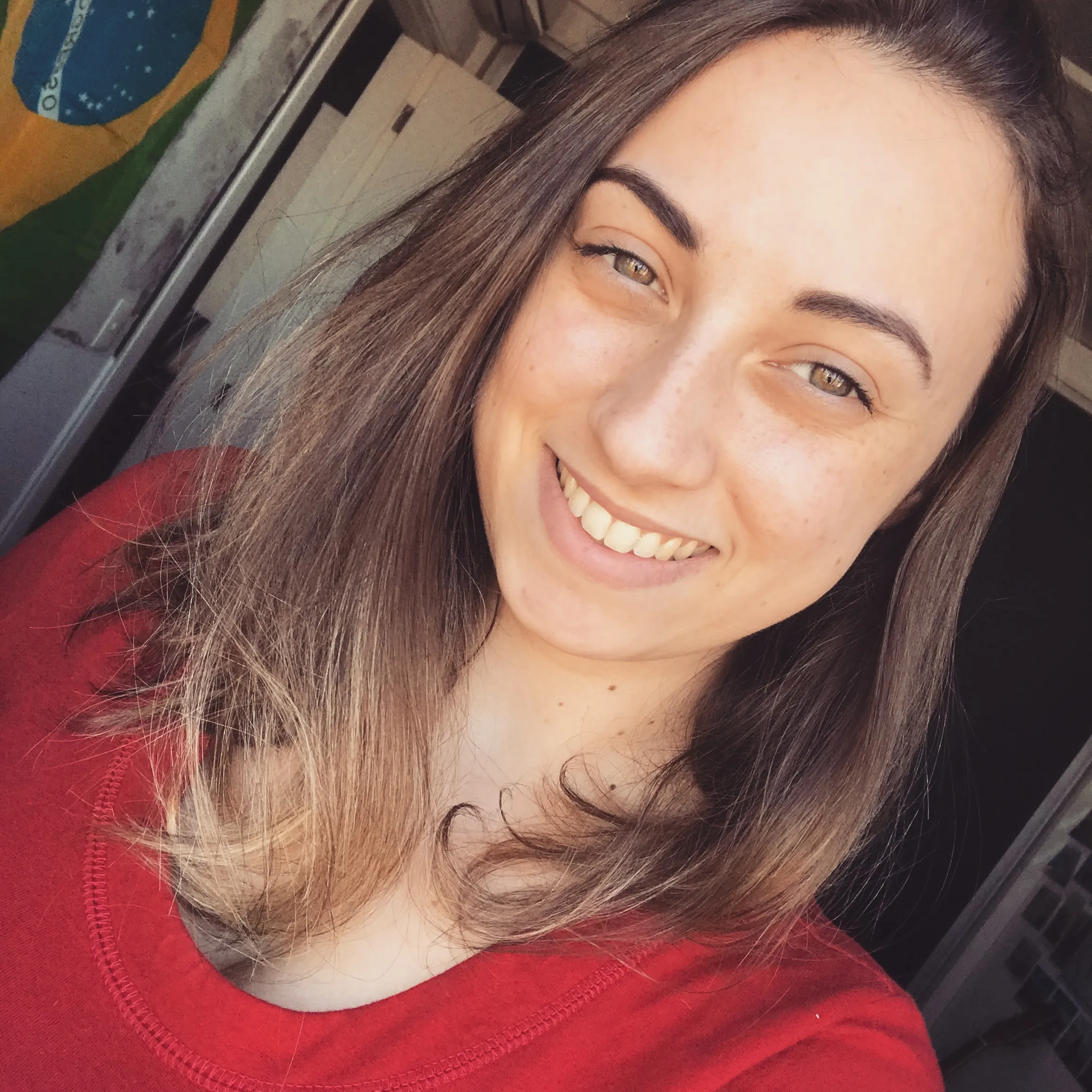 laryssa aguiar menjon